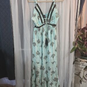 #41 NWT Magic Aqua and Black Floral Maxi Dress